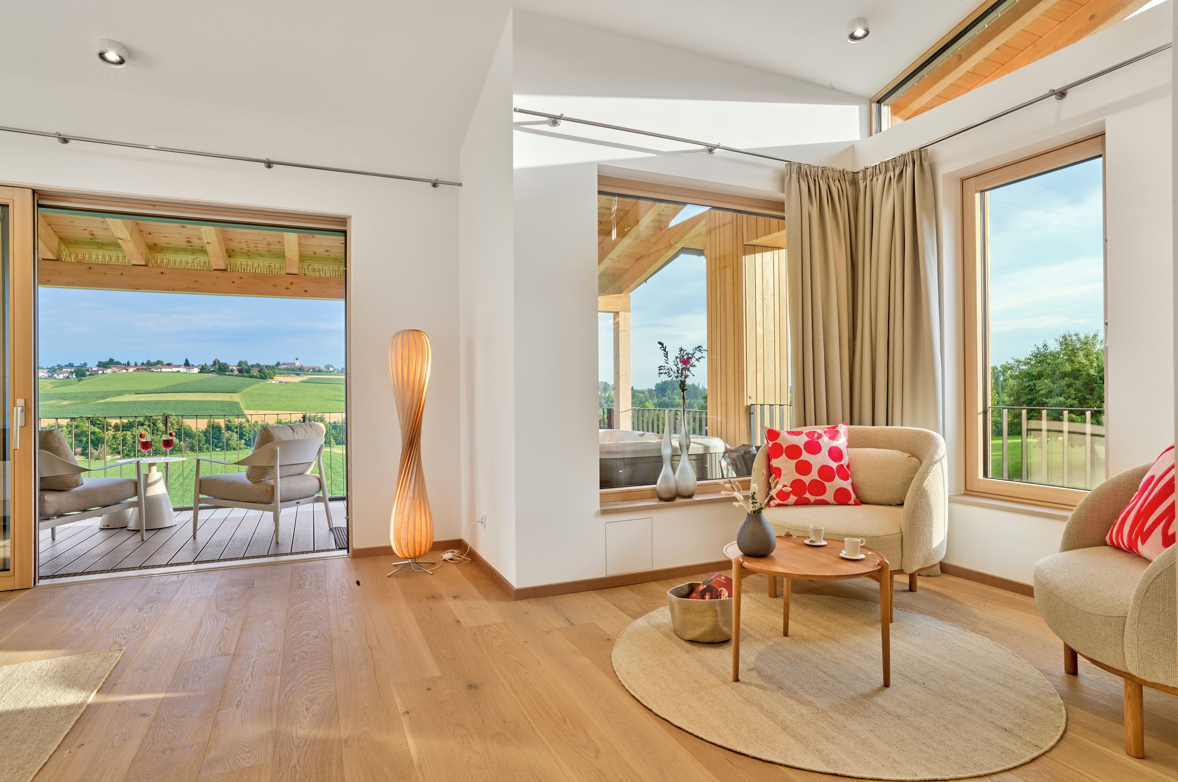 Doppelzimmer SPA Loft | Wohnbereich | Flachbildfernseher