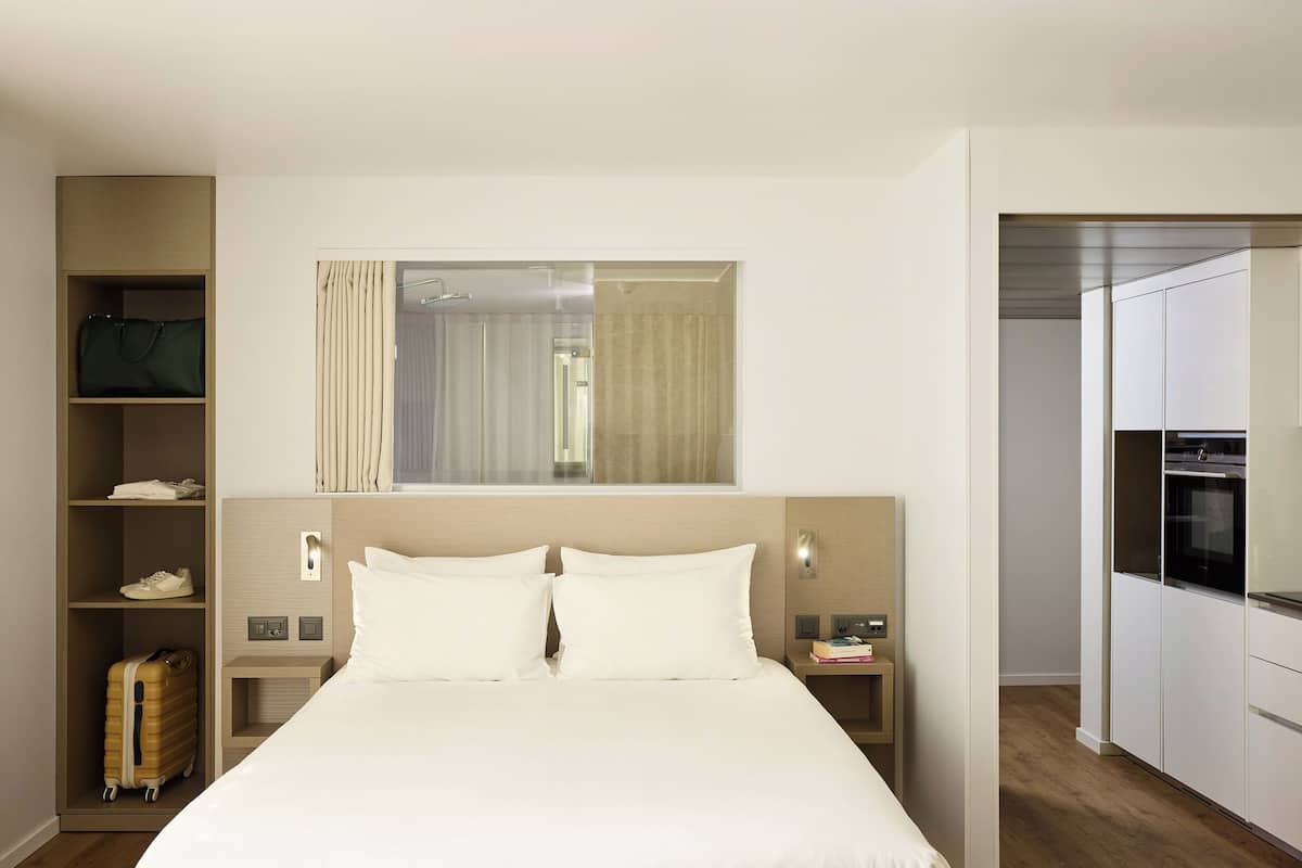 1 bedroom, in-room safe, desk, laptop workspace