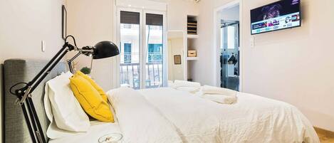 1 bedroom, iron/ironing board, WiFi