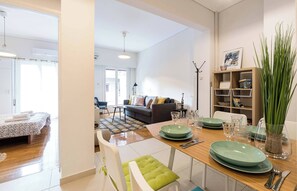 Interior - 1 Km From The Acropolis~ Shiny And Spacious+Washer (Athens)