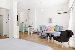 1 bedroom, iron/ironing board