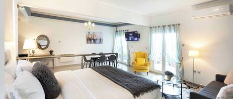 1 bedroom, iron/ironing board, free WiFi