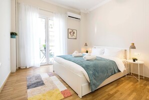 Unclassified image, 2 of 16, button