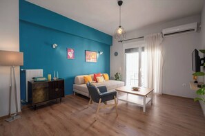 Smart TV - Exclusive Apt In The Of Athens'_2BD+2 Bathrooms (Athens)