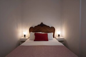 1 bedroom, iron/ironing board, free WiFi
