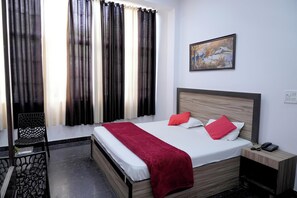 Quarto luxo | Cofres nos quartos, quartos à prova de som, Wi-Fi de cortesia