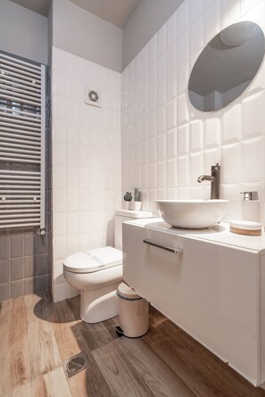 Dusche, Handtücher, Seife, Shampoo