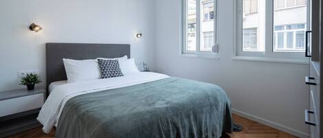 2 Schlafzimmer, Bügeleisen/Bügelbrett, kostenloses WLAN