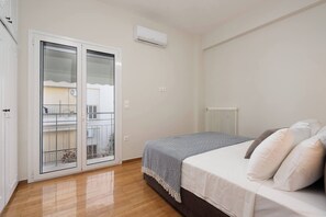 1 bedroom, iron/ironing board, free WiFi