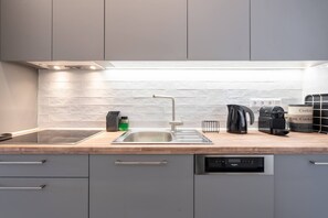 Fridge, microwave, oven, stovetop - 2BR Apt-Magic Terrace | Close to Metro & Acropolis (Athens)