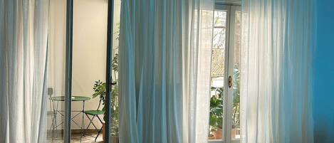 1 chambre, fer et planche à repasser, Wi-Fi gratuit, draps fournis