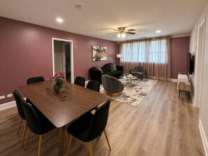 Interior - Apartment 203 (Atlanta)