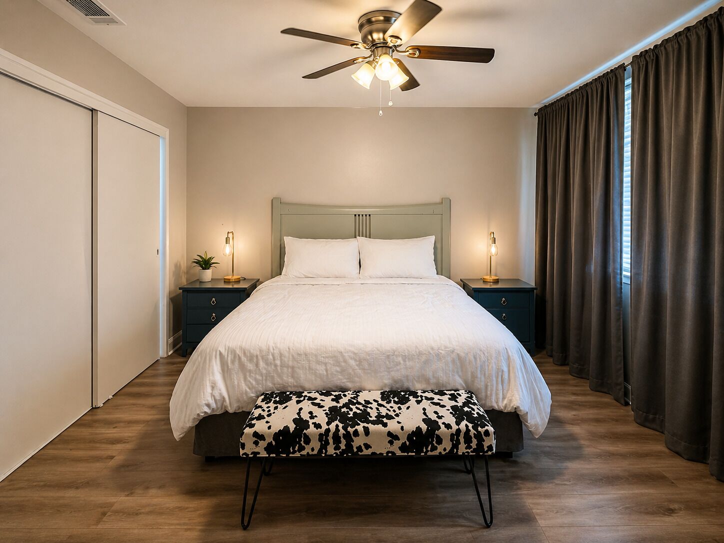 2 bedrooms, iron/ironing board, WiFi, bed sheets