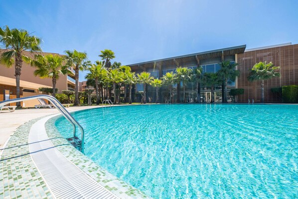 Apartment | Pool