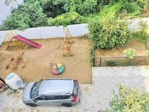 Property grounds - Book Entire Luxury Villa For Your Group,Friends,Family and other Events. (Varanasi)