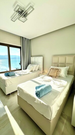4 bedrooms, in-room safe, desk, iron/ironing board - Presidential Beach Villa (PYRGI LESVOS)