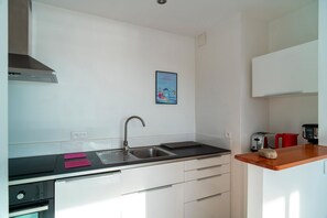 Fridge, microwave, oven, dishwasher - Ty Cartier - A 200 m de la plage (Benodet)
