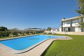 Villa | Pool | Indoor pool, outdoor pool - Villa Hollywood With Garden (Albufeira)