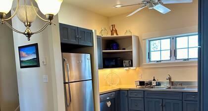 Upscale 2BR Mountain Retreat