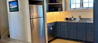 Upscale 2BR Mountain Retreat