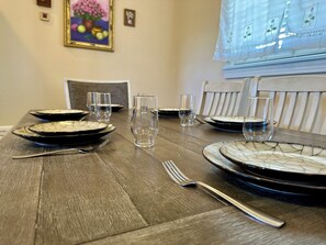 Dining - Upscale 2BR Mountain Retreat (Westcliffe)