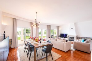Villa | Interior