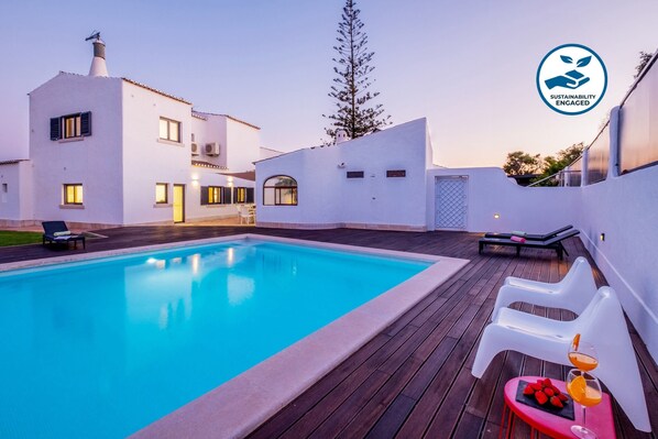 Villa | Piscine | Piscine couverte, piscine extérieure