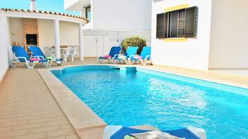 Villa | Pool | Indoor pool, outdoor pool