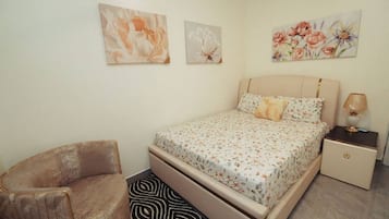 1 bedroom, iron/ironing board, free WiFi, bed sheets