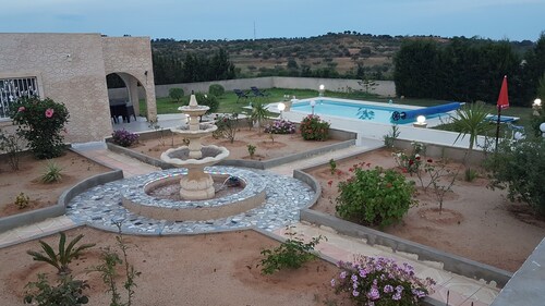 House with swimming pool