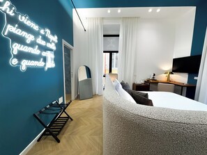 Deluxe Room, Balcony, City View | In-room safe, desk, blackout drapes, soundproofing - Toledo LR Collection (Naples)