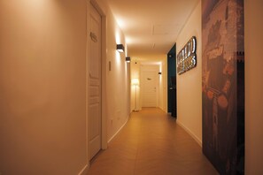 Interior - Toledo LR Collection (Naples)