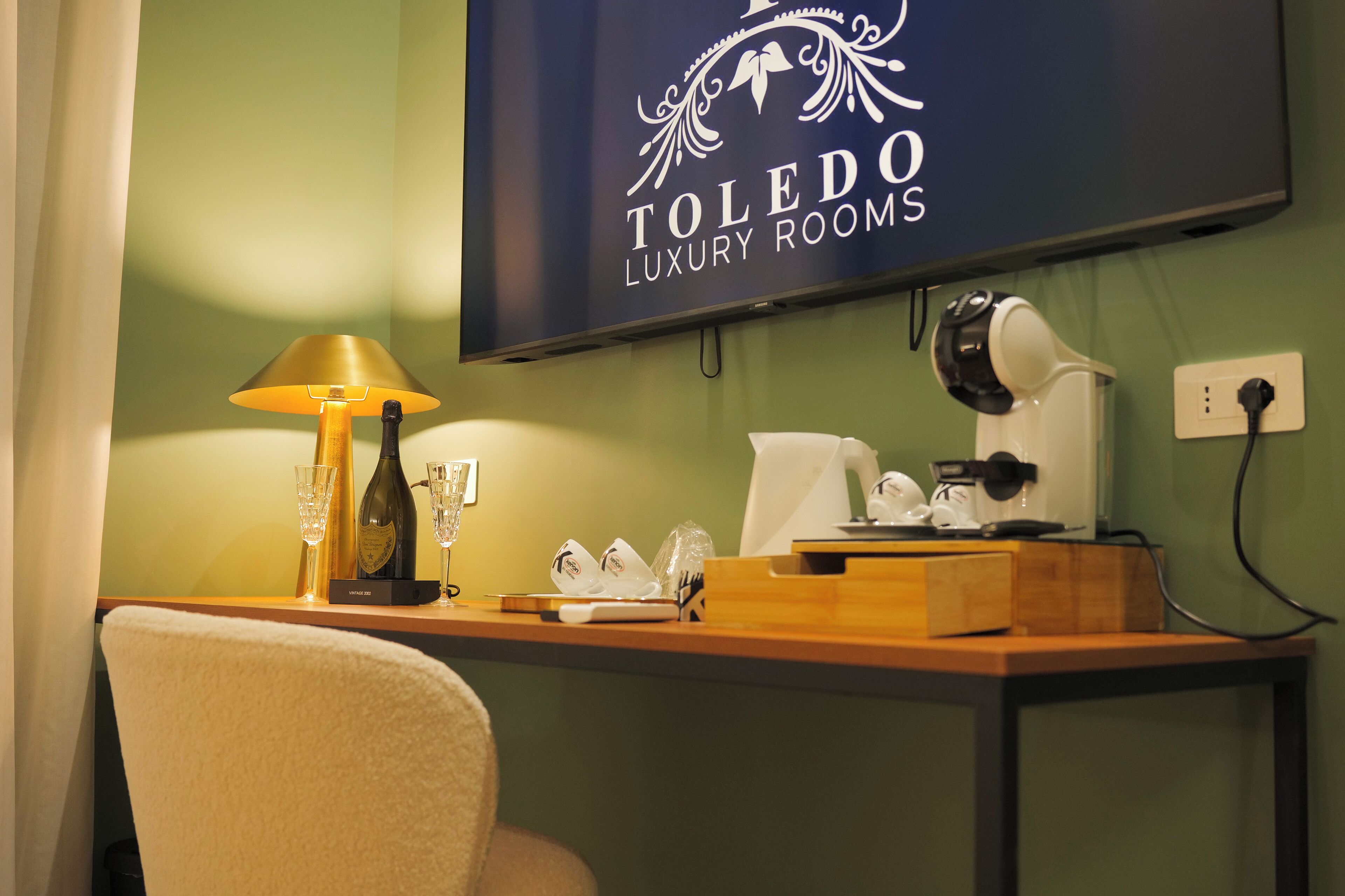 Photo - Toledo LR Collection