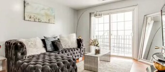 City Getaway: Elegant 3BR 2BA Patio Oasis Near NYC, EWR &
American Dream Mall