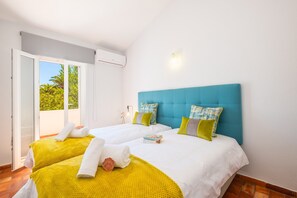 Villa | 3 bedrooms, iron/ironing board