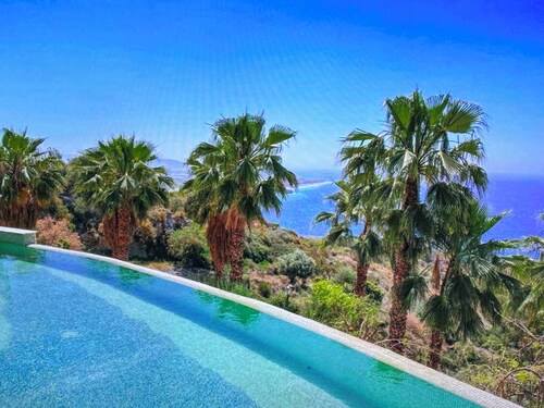 Traditional house with beautiful ocean view