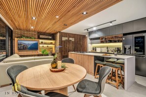 Dining - Cozy Space with priv Balcony/BBQ-Morph 1901 (Medellín)