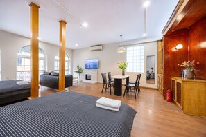 1 bedroom, iron/ironing board, WiFi