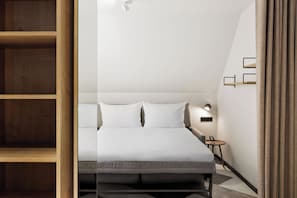 In-room safe, iron/ironing board, free WiFi, bed sheets