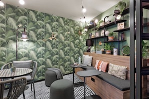 Lobby sitting area - Stay KooooK Munich City (Munich)
