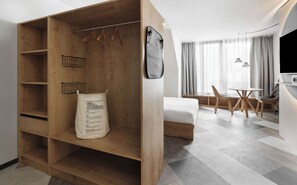 Studio Suite | Premium bedding, in-room safe, soundproofing, iron/ironing board - Stay KooooK Munich City (Munich)