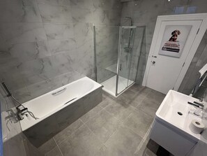 Handtücher, Toilettenpapier