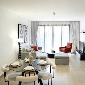 Interior - Private Beach | 1-BHK | Palm Jumeirah | Resort (Dubai)