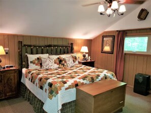 3 bedrooms, desk, iron/ironing board, WiFi