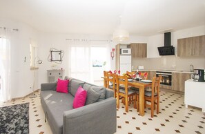 Living area - Apartment in Albufeira Near sea Beach (Albufeira)