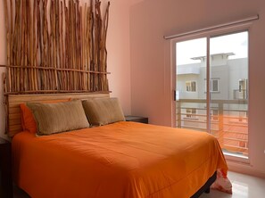 Comfort-íbúð - útsýni yfir garð | 2 svefnherbergi, ókeypis þráðlaus nettenging