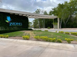 Fachada de la propiedad