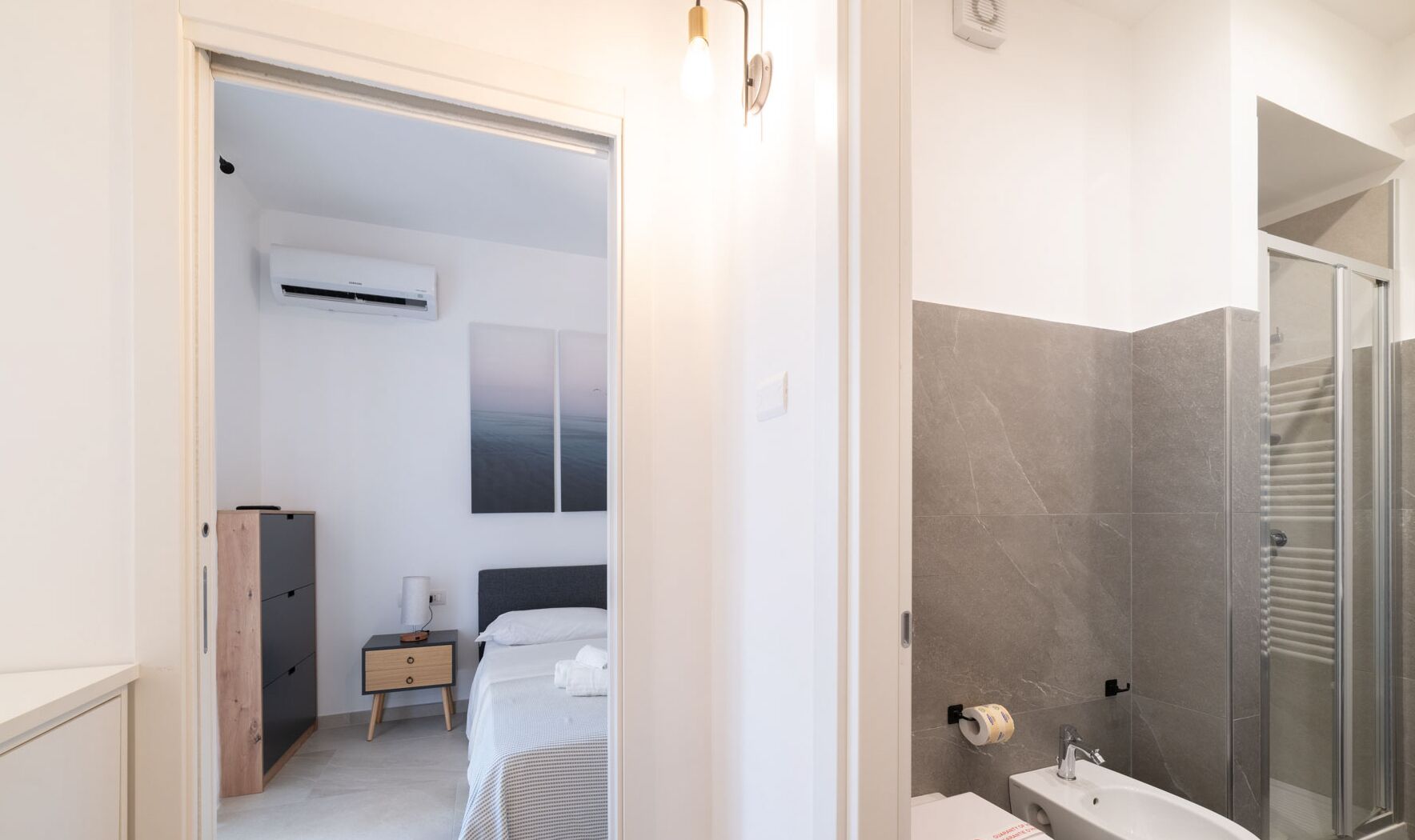 Deluxe Apartment, Balcony, City View | Bathroom