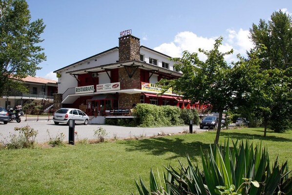 Exterior - Le relais des garrigues (Grisolles)