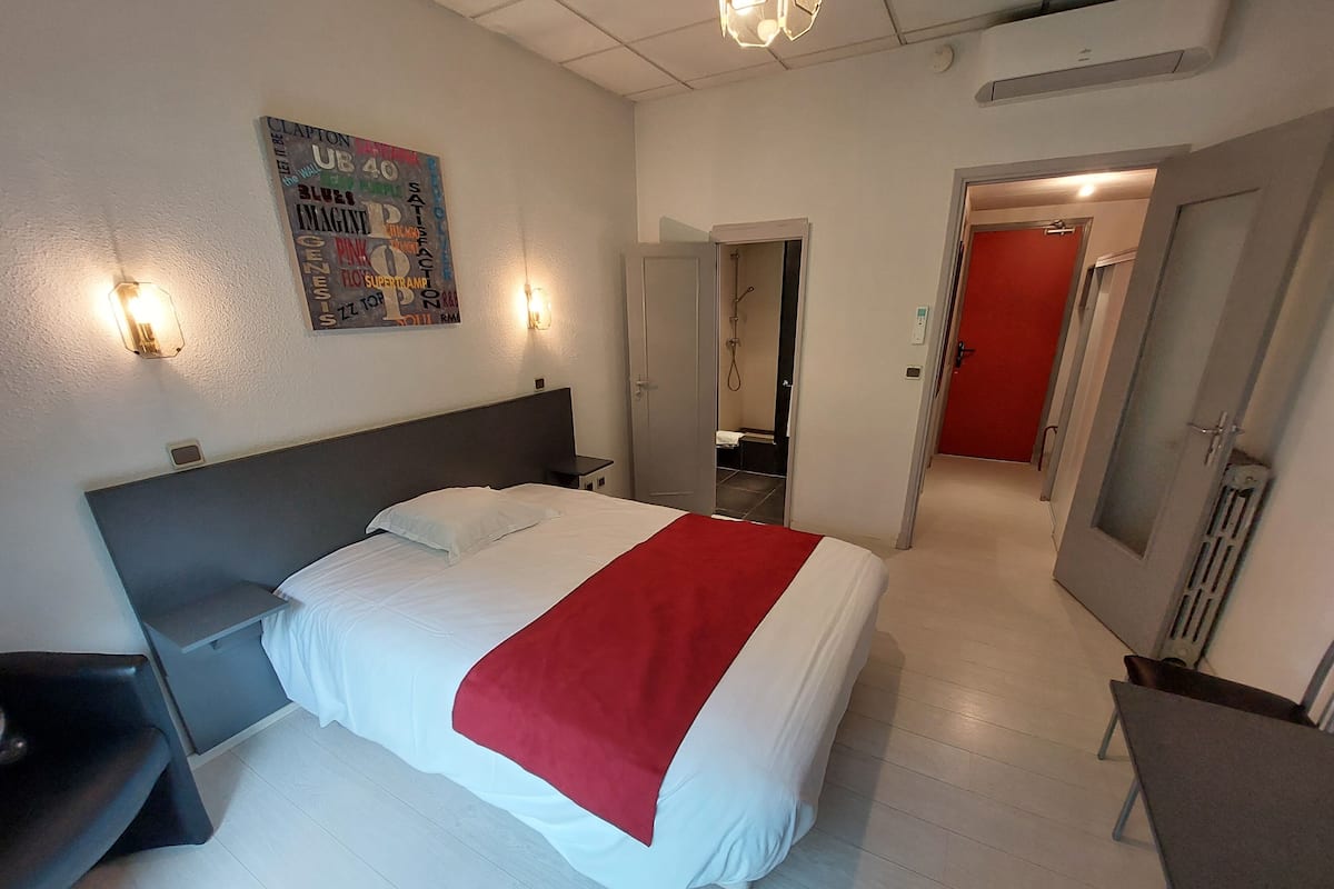 Classic Double Room, Garden View | Free WiFi